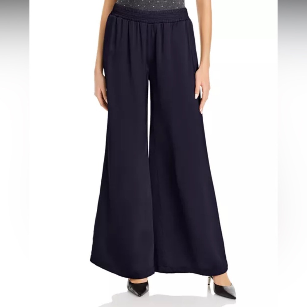 Fabiana Filippi•High Rise Wide Leg Pants
Women’s•Dark Blue•38 IT, 2 US